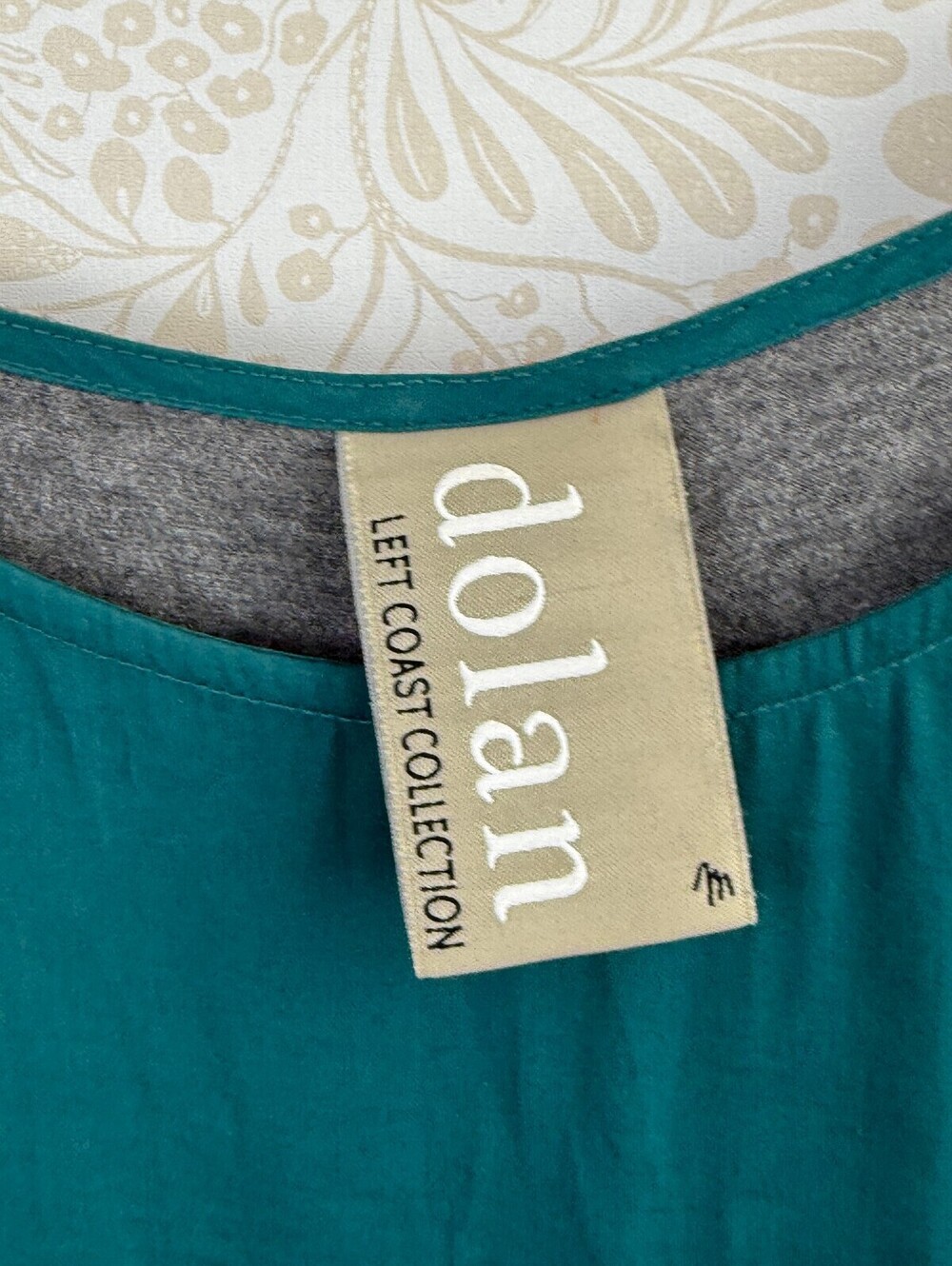Dolan Teal & Gray Colorblock Long-Sleeve Pocket Satin Tee - Size - Medium - Picture 6 of 6